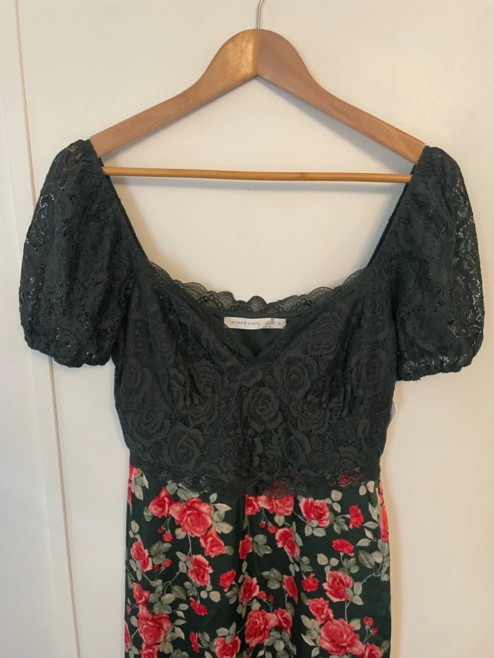 Altar'd State Dark Green Maxi Milkmaid Cotrage Core Clydie Floral Dress Size M - Picture 3 of 13